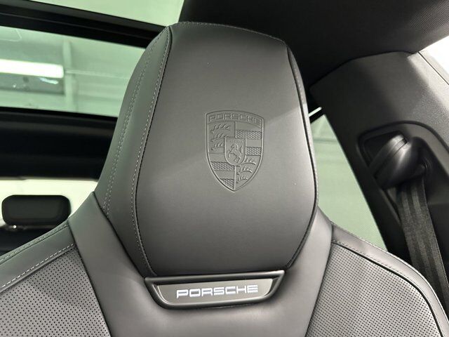 2025 Porsche Macan 4S Newark DE