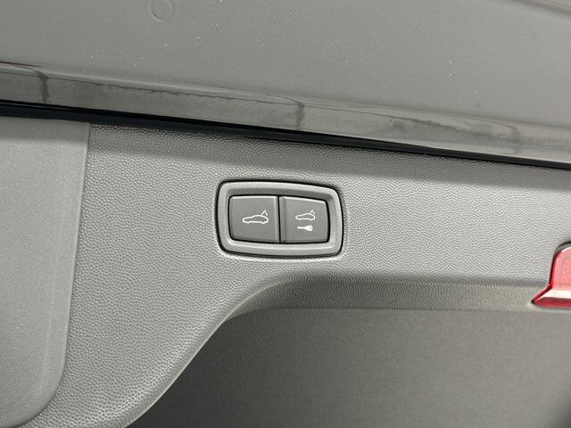 2025 Porsche Macan 4S Newark DE