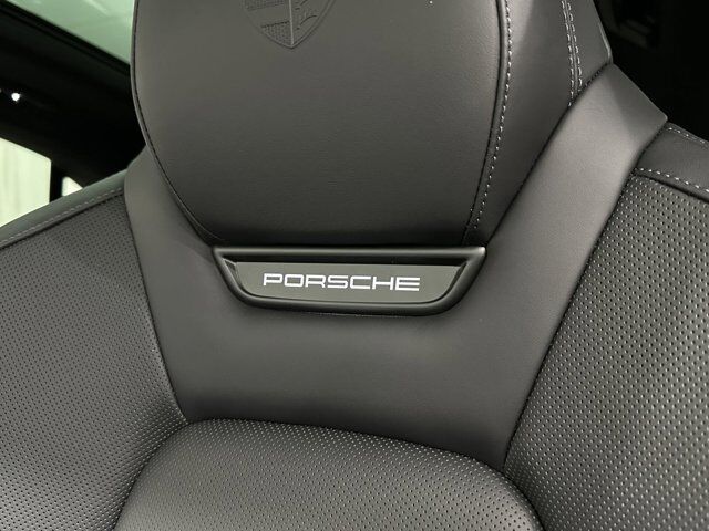 2025 Porsche Macan 4S Newark DE
