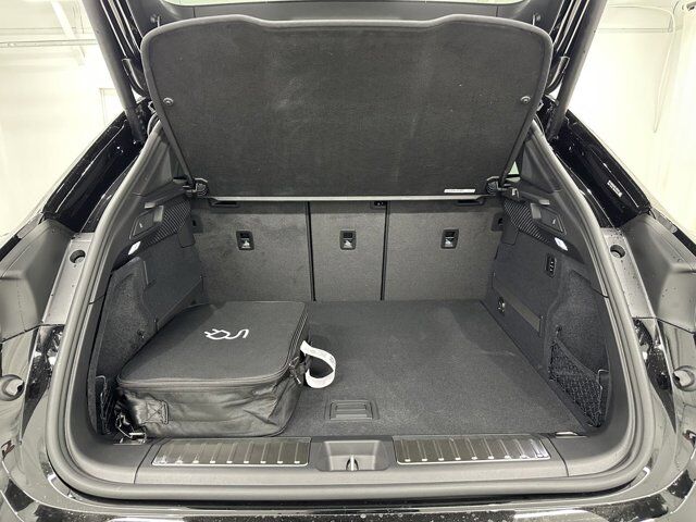 2025 Porsche Macan 4S Newark DE
