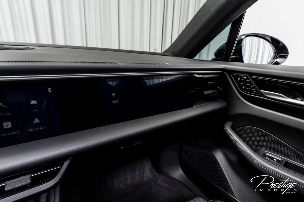 2025 Porsche Macan 4S North Miami Beach FL