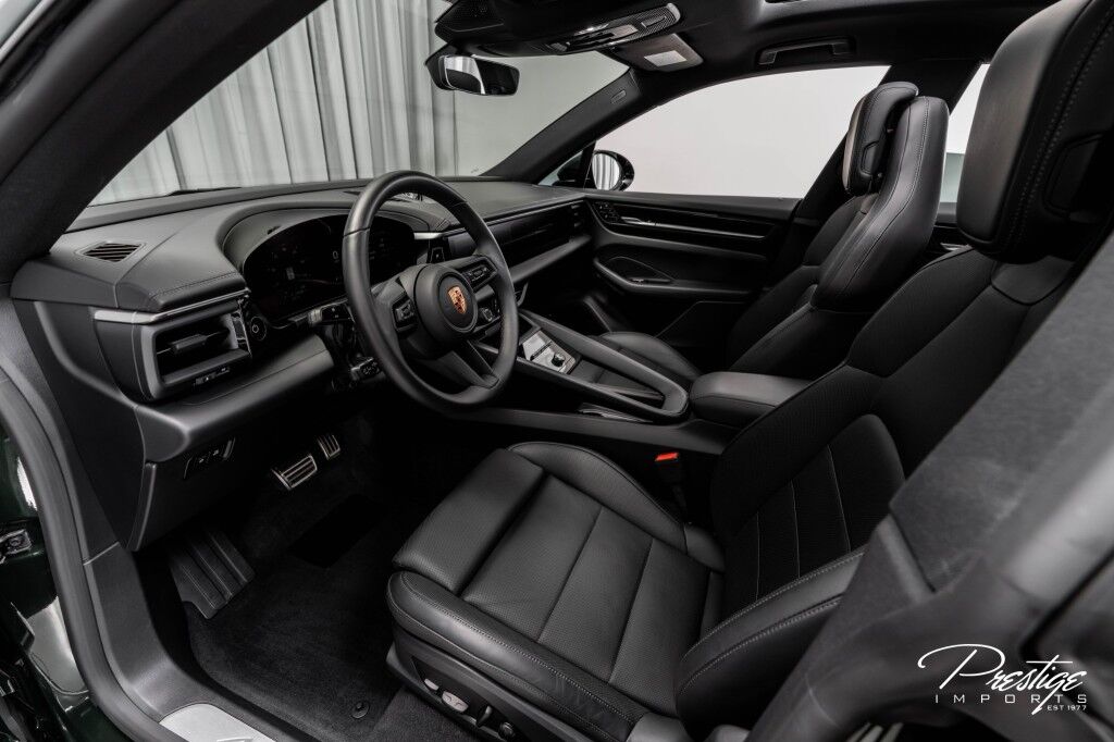 2025 Porsche Macan 4S North Miami Beach FL