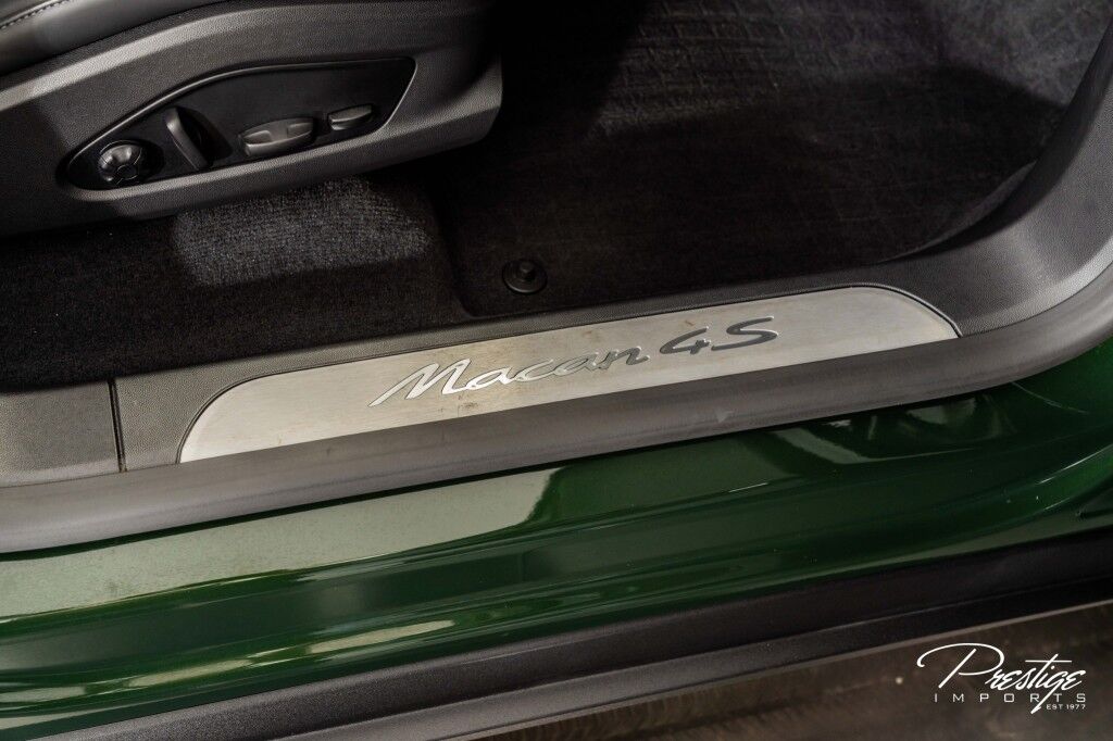 2025 Porsche Macan 4S North Miami Beach FL