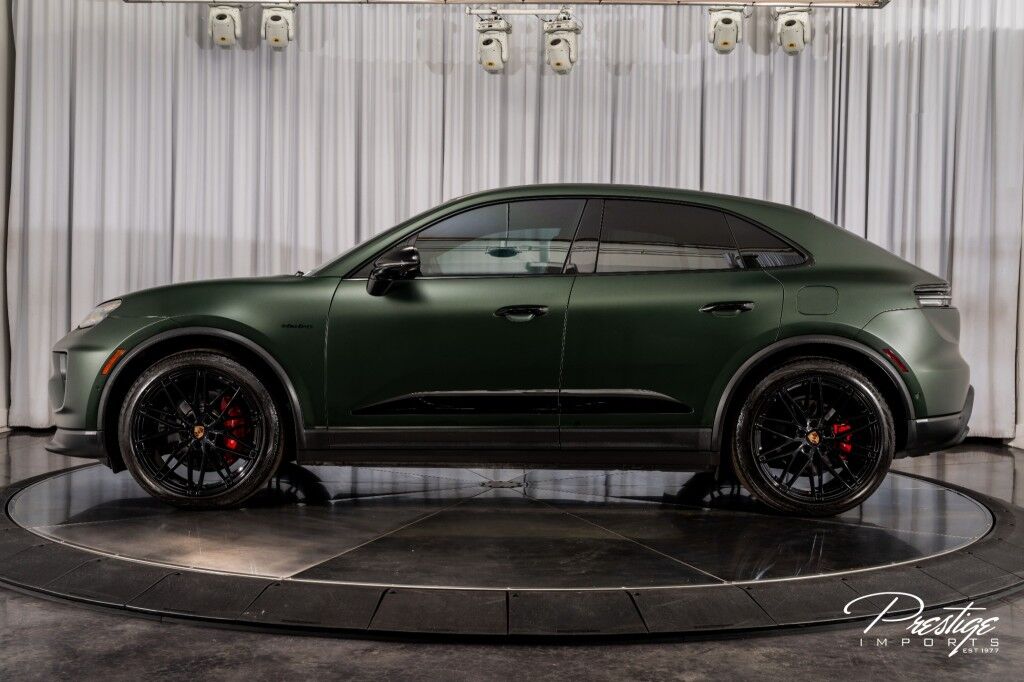 2025 Porsche Macan 4S North Miami Beach FL