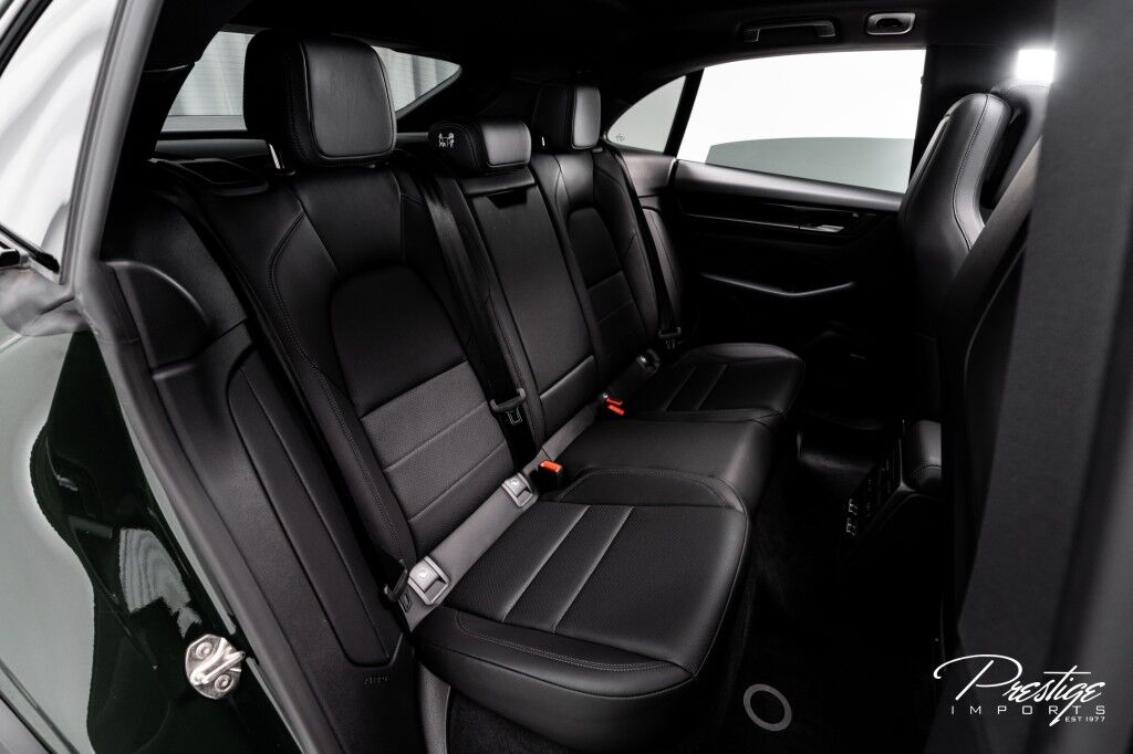 2025 Porsche Macan 4S North Miami Beach FL