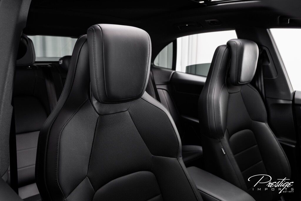 2025 Porsche Macan 4S North Miami Beach FL