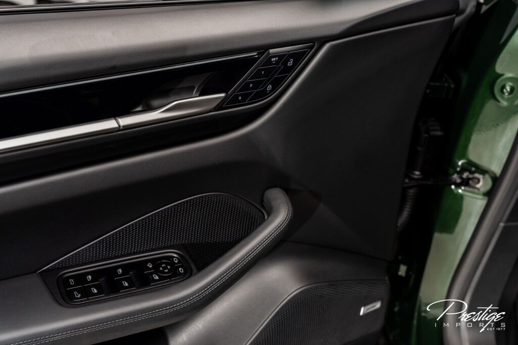 2025 Porsche Macan 4S North Miami Beach FL