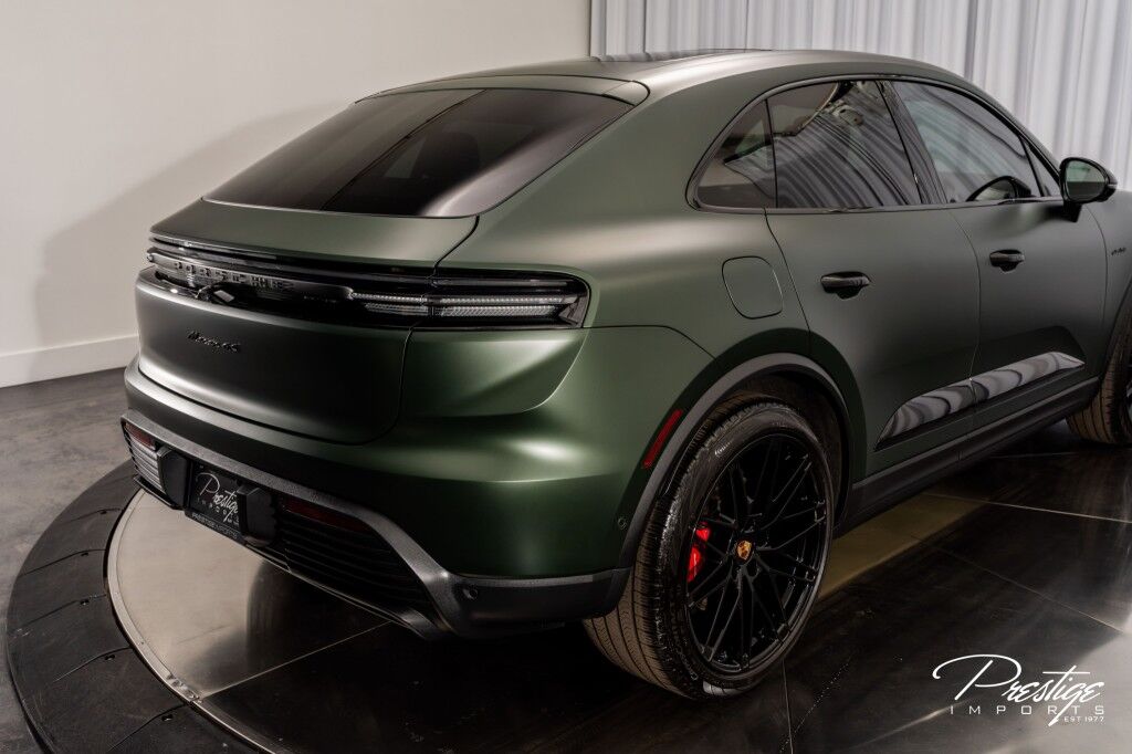 2025 Porsche Macan 4S North Miami Beach FL