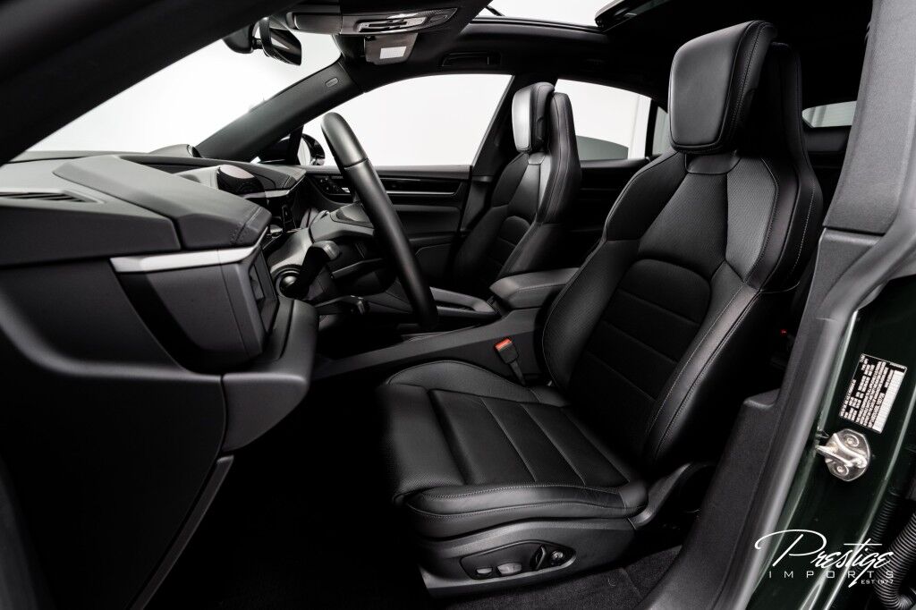 2025 Porsche Macan 4S North Miami Beach FL