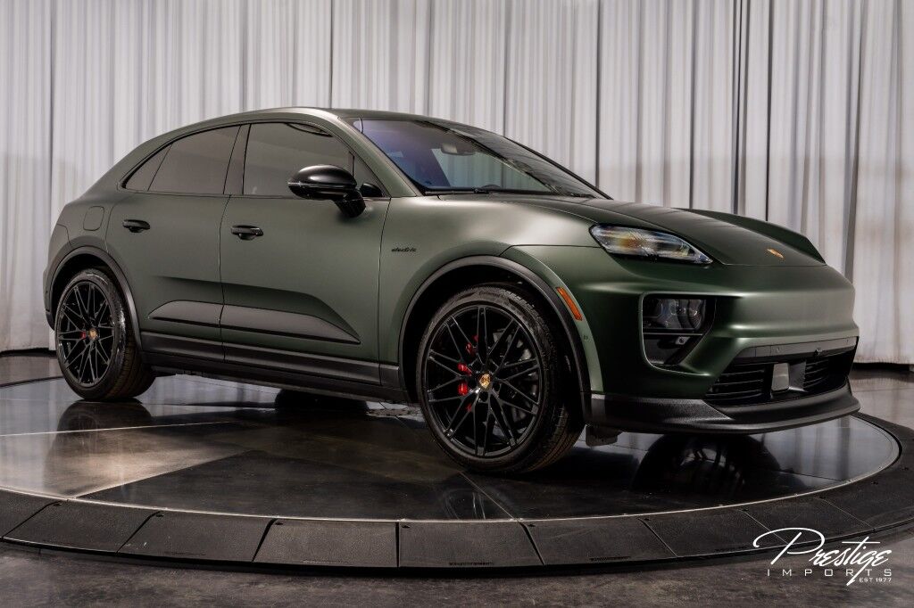 2025 Porsche Macan 4S North Miami Beach FL
