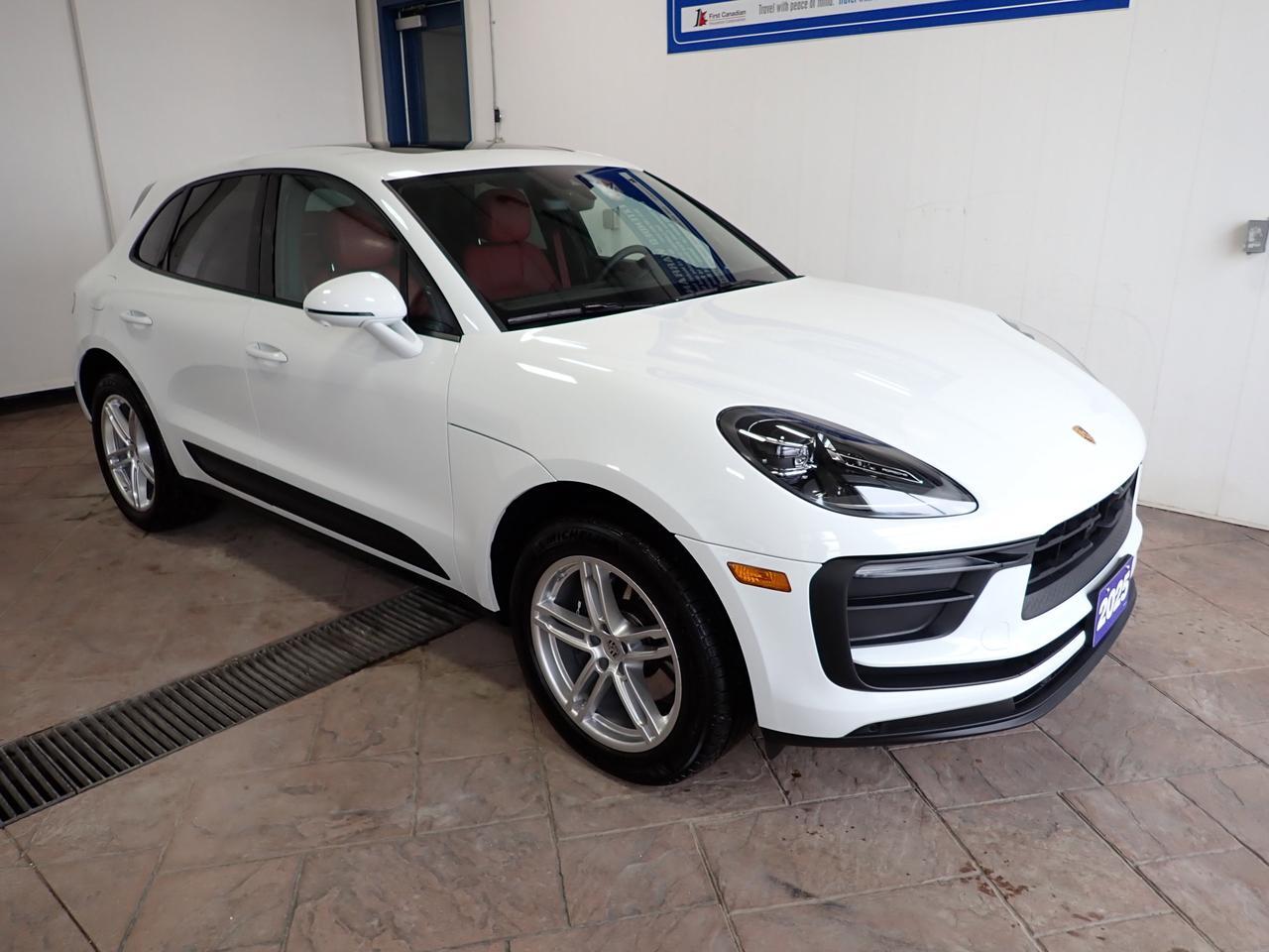 2025 Porsche Macan 4WD LEATHER NAVI SUNROOF