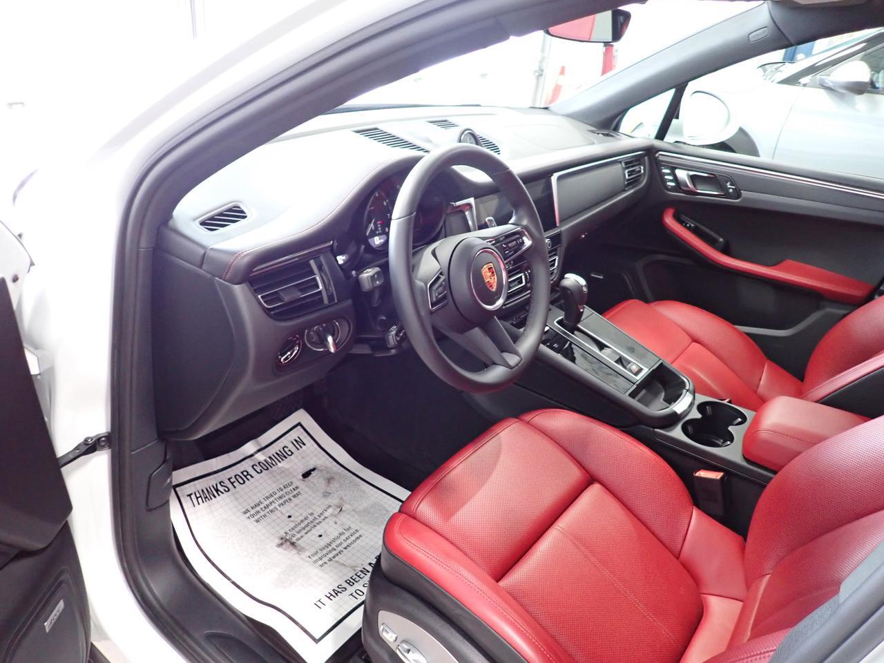 2025 Porsche Macan 4WD LEATHER NAVI SUNROOF Listowel ON