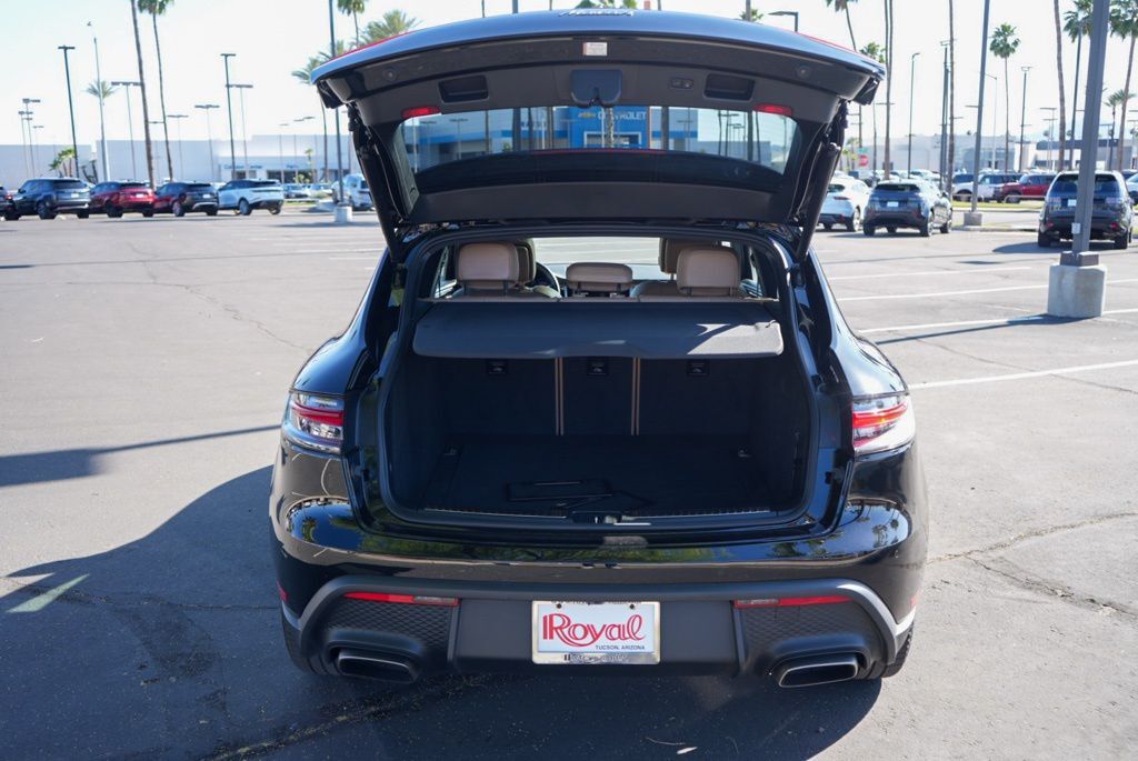 2025 Porsche Macan Base Tucson AZ