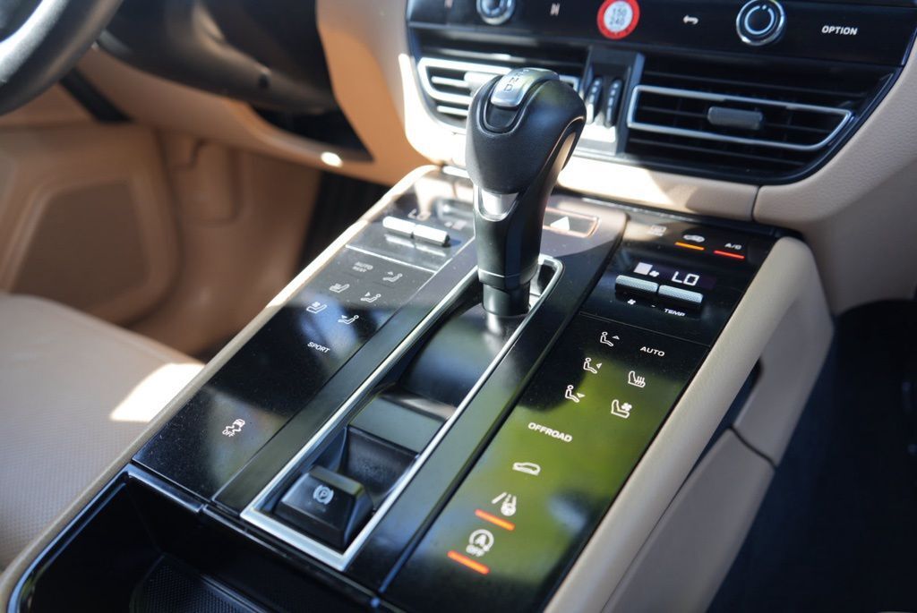 2025 Porsche Macan Base Tucson AZ