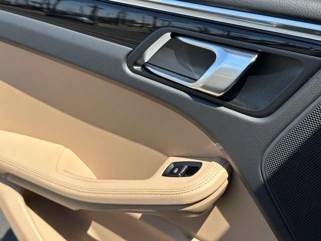 2025 Porsche Macan Base Tucson AZ