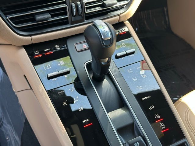 2025 Porsche Macan Base Tucson AZ