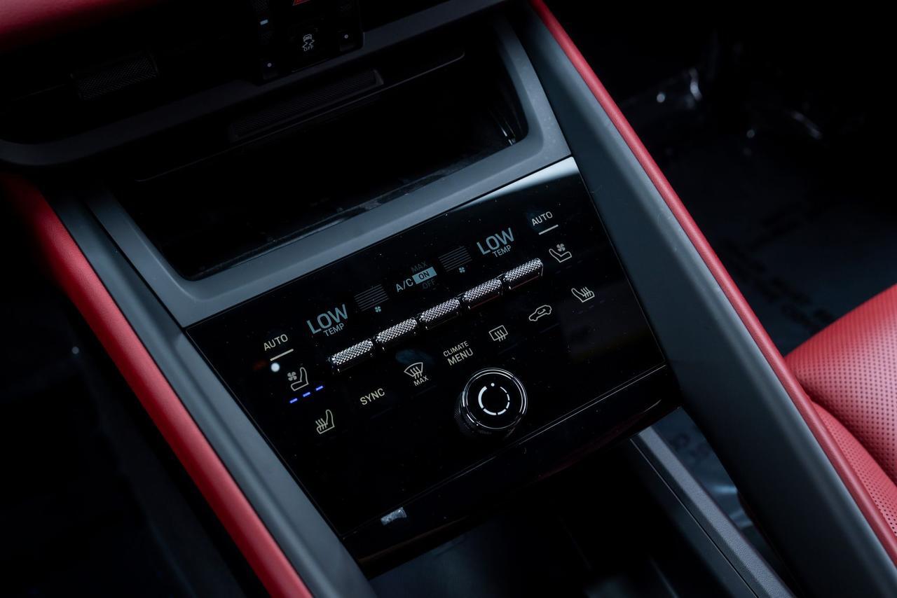 2025 Porsche Macan Electric 4 1 Owner Premium Package Bose Audio Portland OR