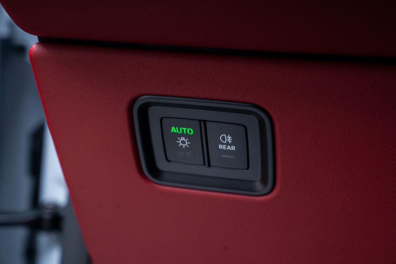 2025 Porsche Macan Electric 4 1 Owner Premium Package Bose Audio Portland OR