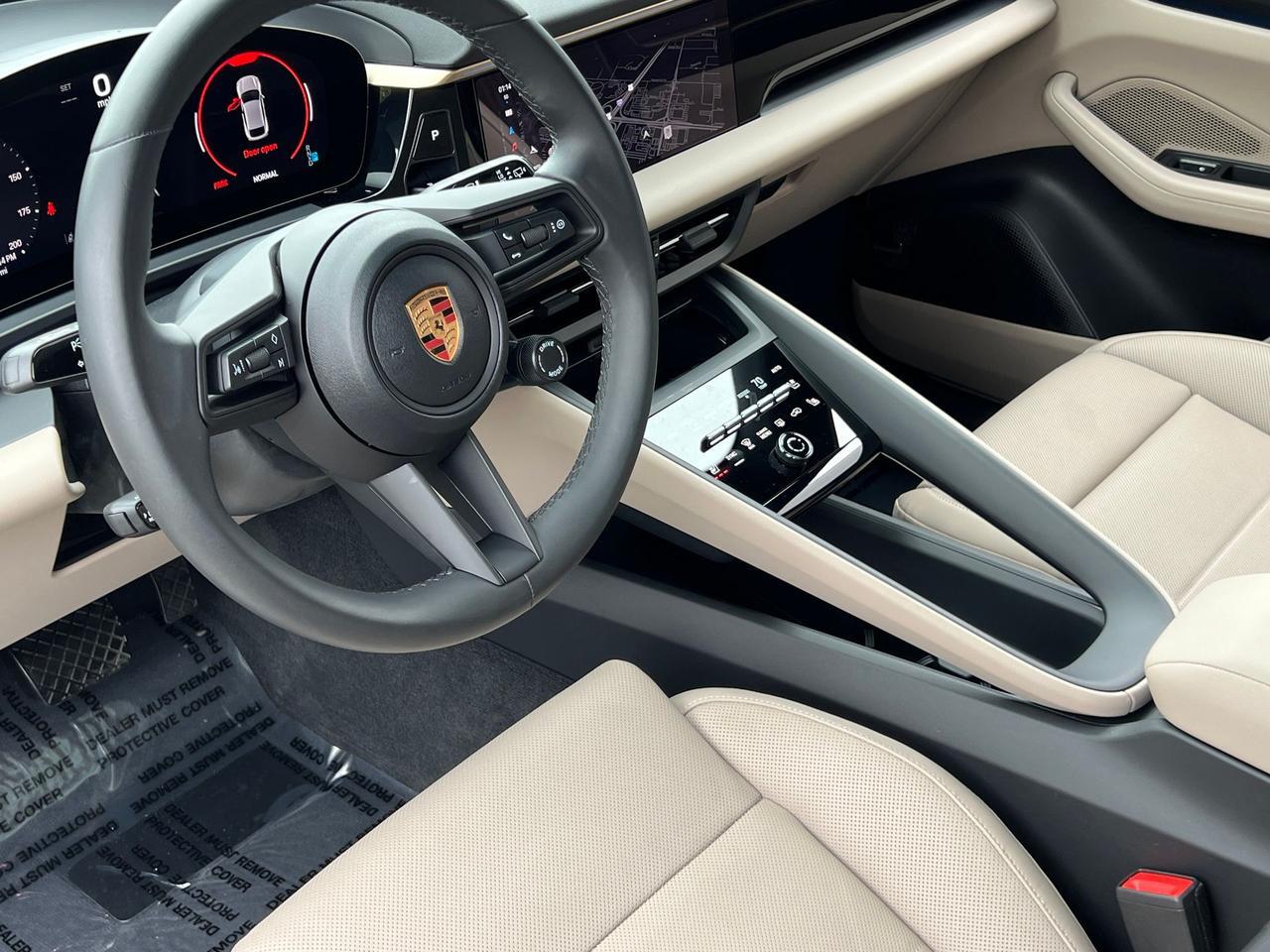 2025 Porsche Macan Electric 4