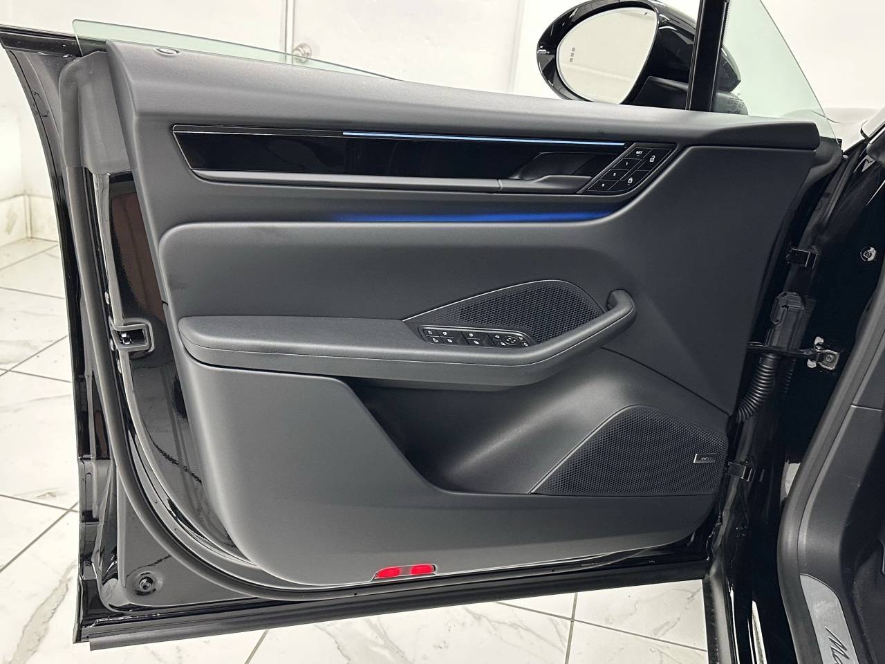 2025 Porsche Macan Electric 4 Newark DE