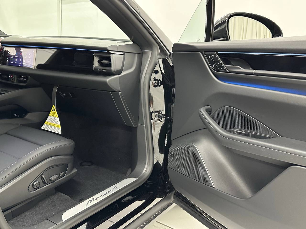 2025 Porsche Macan Electric 4 Newark DE