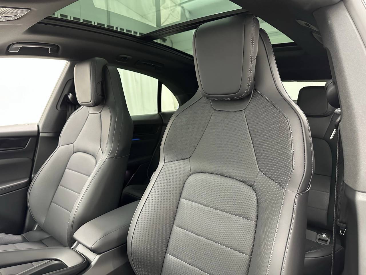 2025 Porsche Macan Electric 4 Newark DE