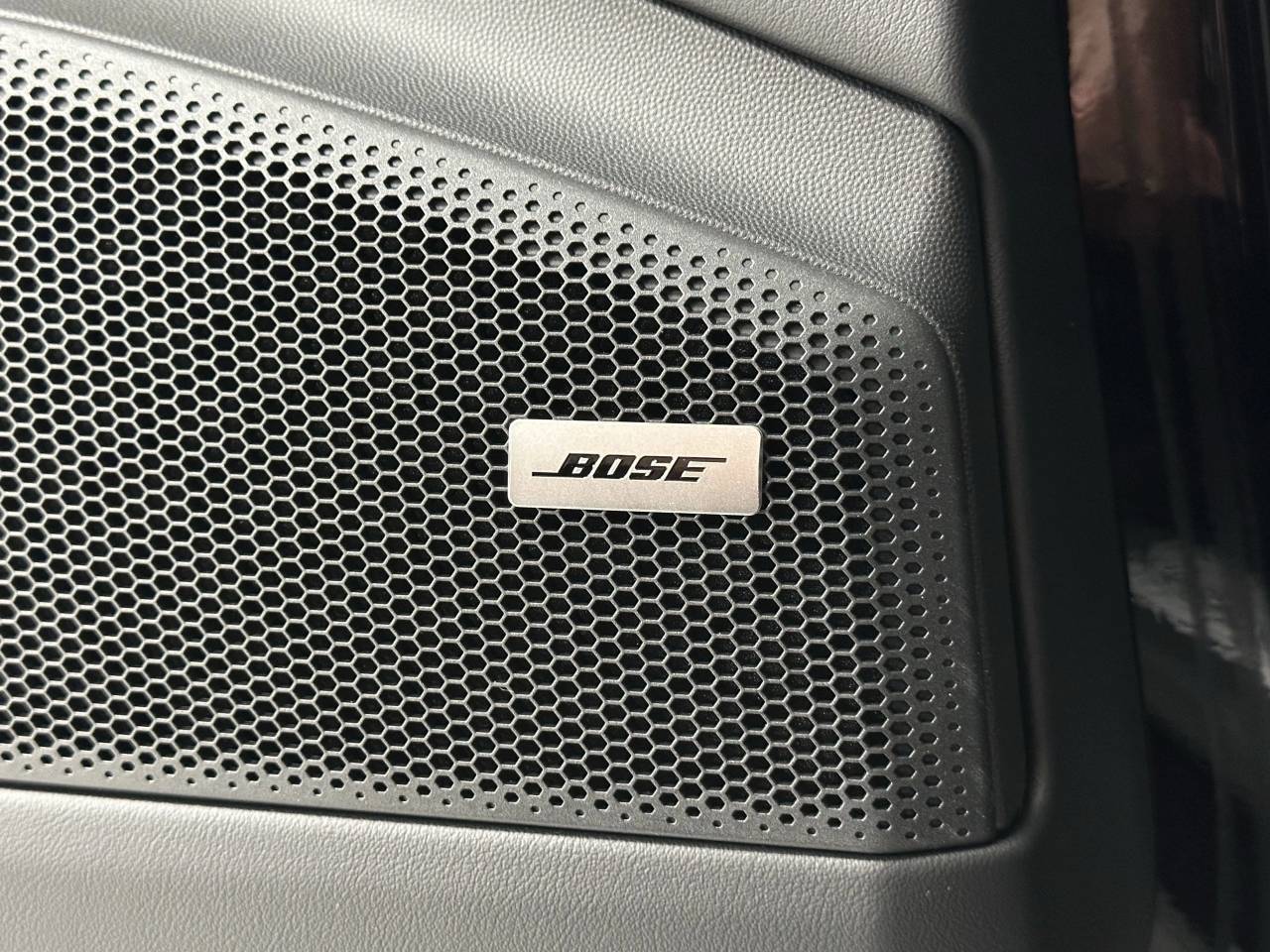 2025 Porsche Macan Electric 4 Newark DE