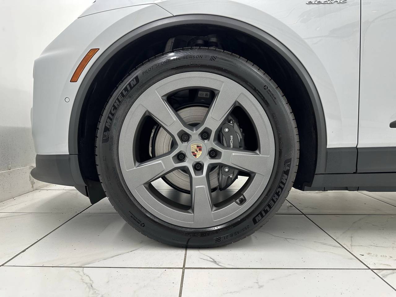 2025 Porsche Macan Electric 4 Newark DE