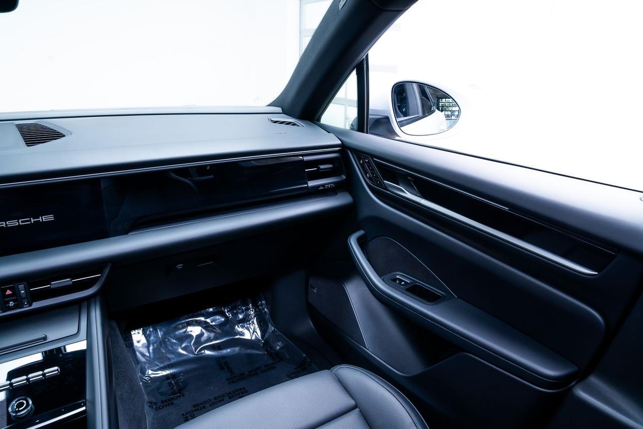 2025 Porsche Macan Electric 4 Porsche InnoDrive Bose Sound Portland OR