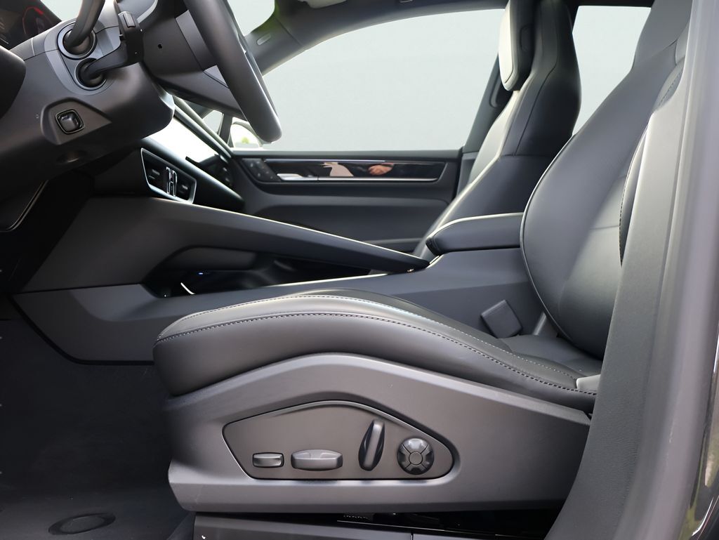 2025 Porsche Macan Electric 4 San Clemente CA