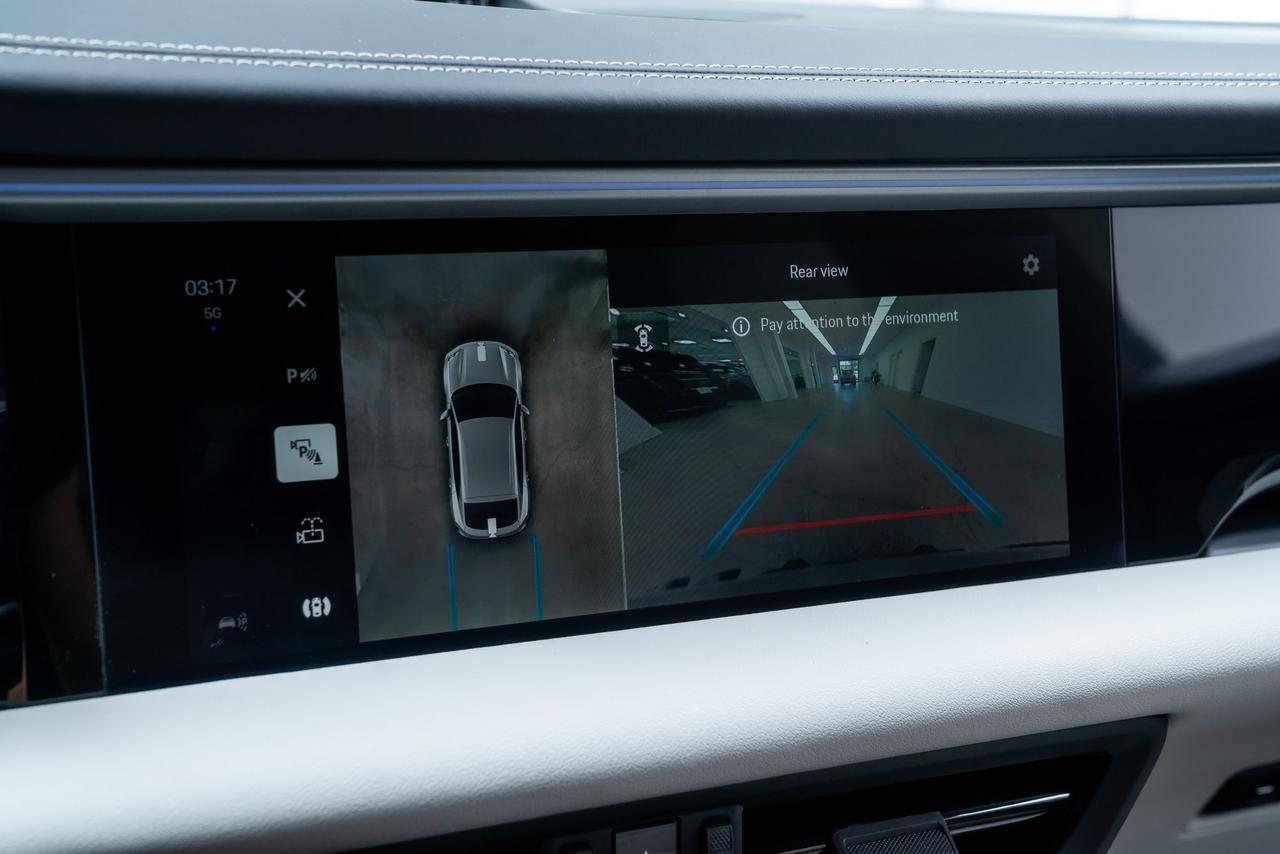 2025 Porsche Macan Electric 4 Sport Chrono Package / Bose Sound / Surround View Portland OR