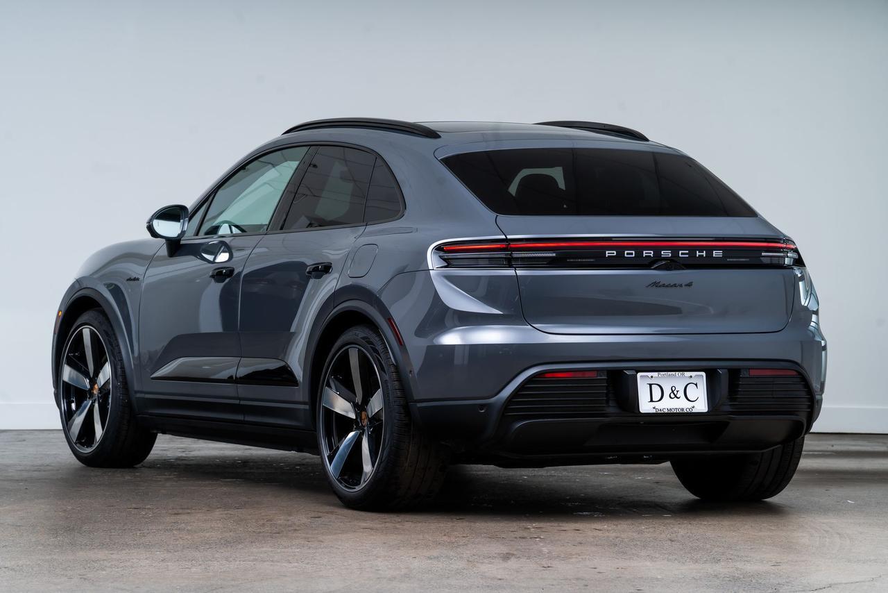 2025 Porsche Macan Electric 4 Sport Chrono Package / Bose Sound / Surround View Portland OR
