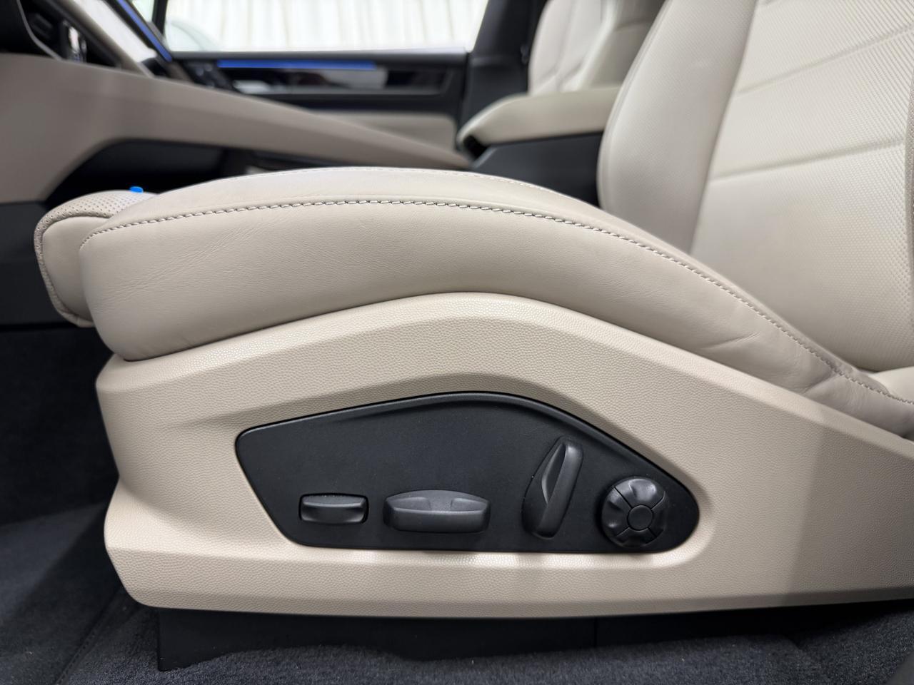 2025 Porsche Macan Electric 4S Newark DE