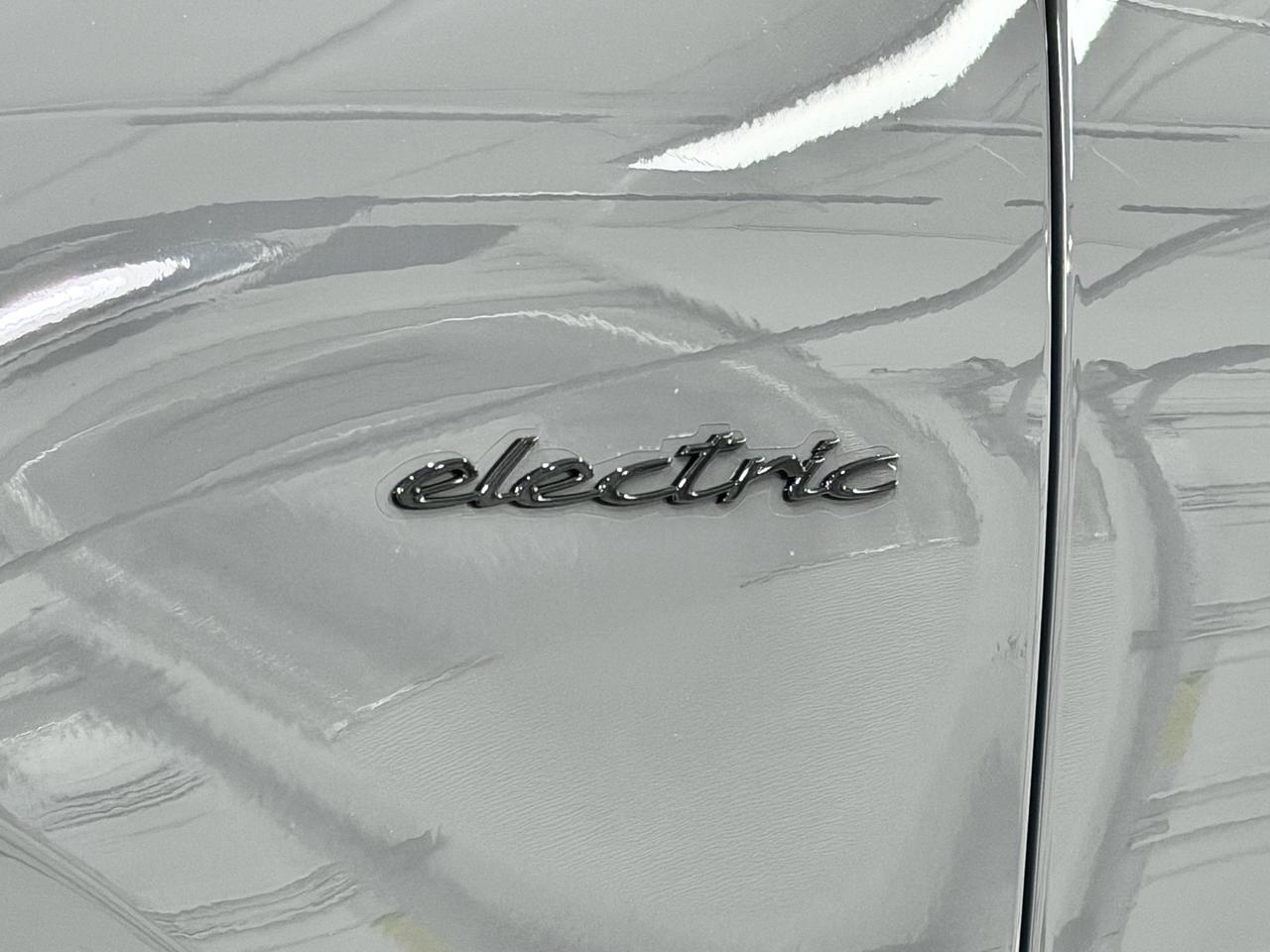 2025 Porsche Macan Electric 4S Newark DE