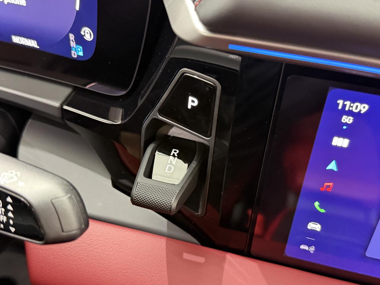 2025 Porsche Macan Electric 4S Newark DE