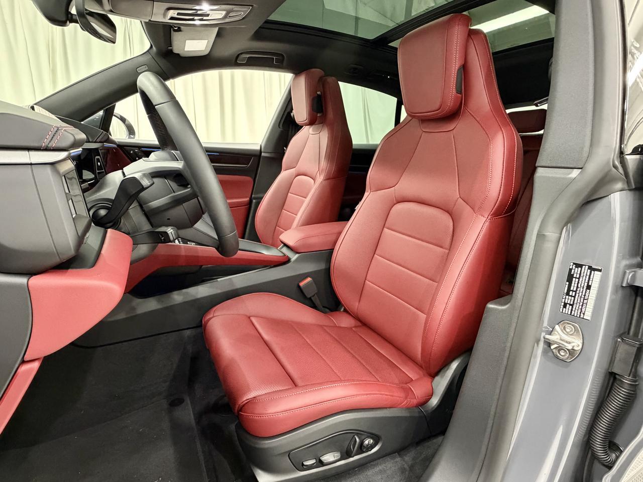2025 Porsche Macan Electric 4S Newark DE