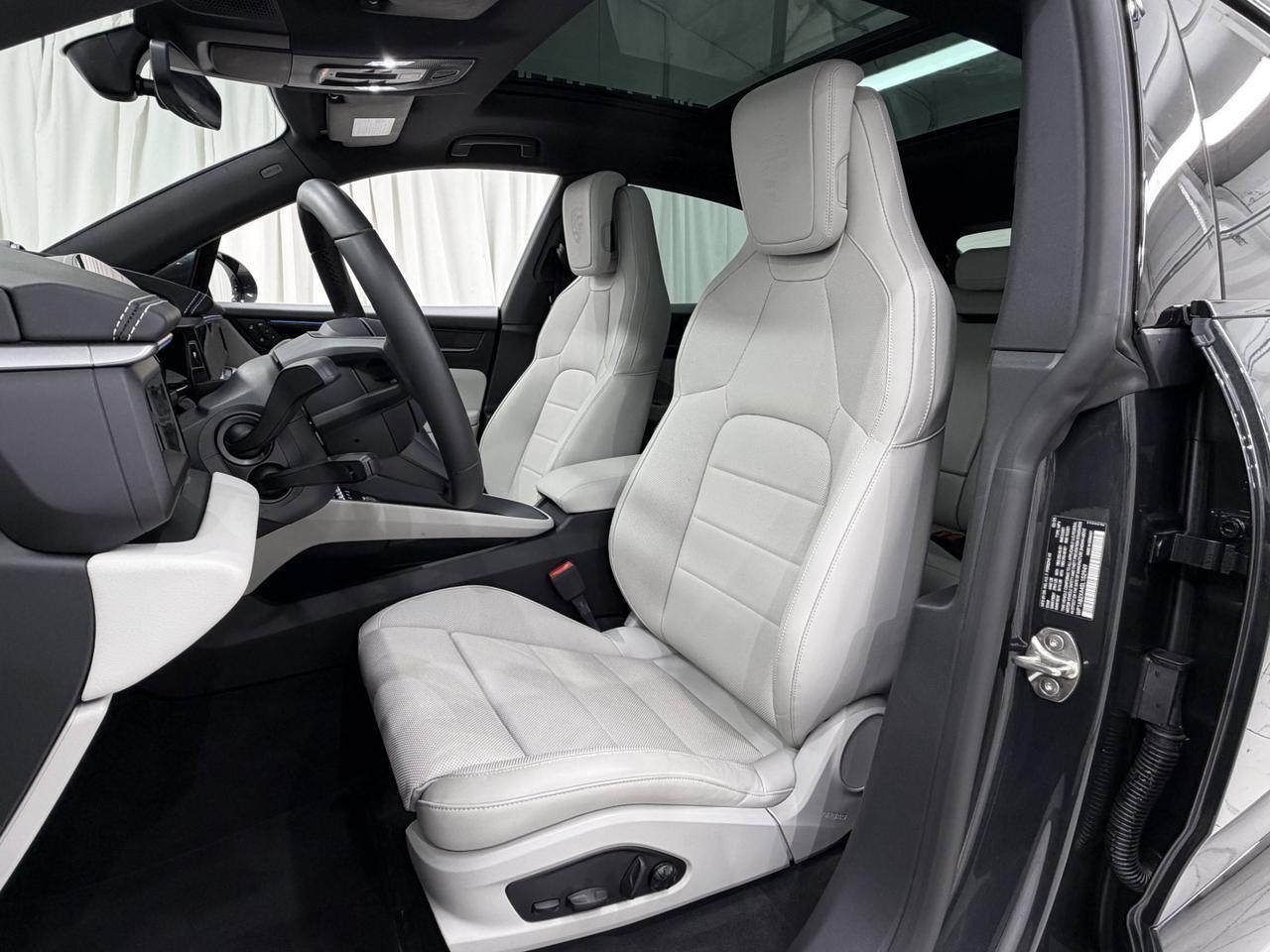 2025 Porsche Macan Electric 4S Newark DE