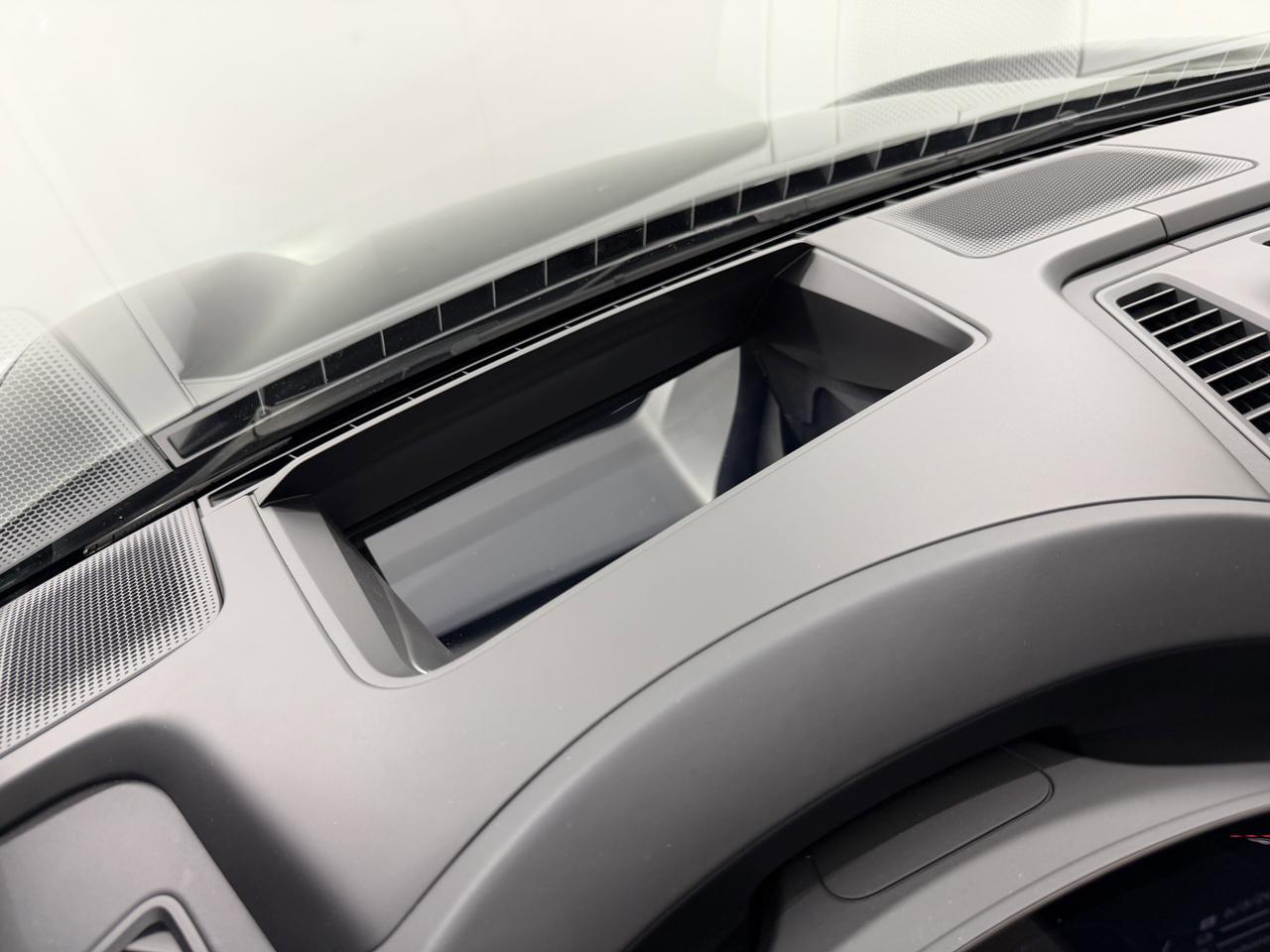 2025 Porsche Macan Electric 4S Newark DE