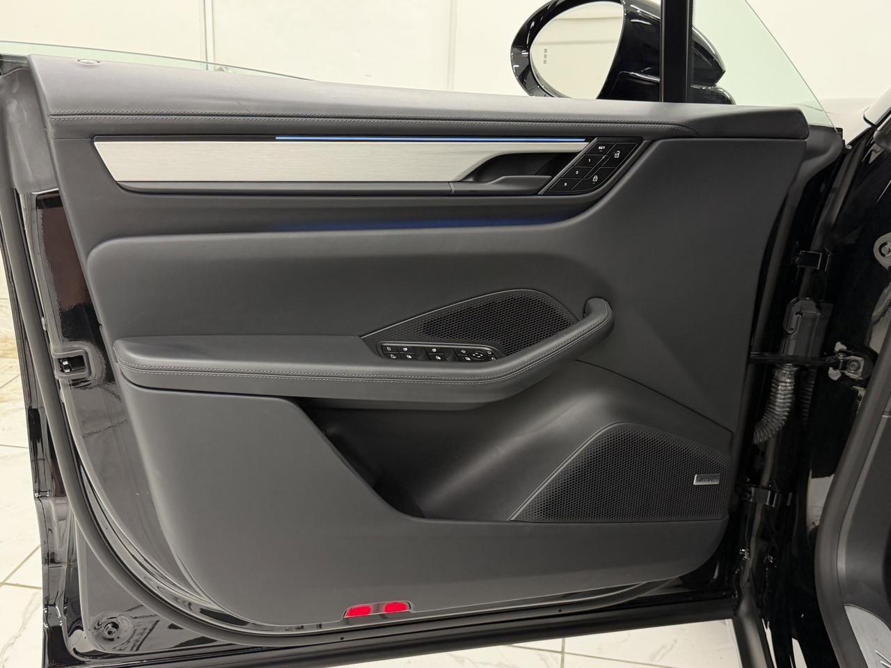 2025 Porsche Macan Electric 4S Newark DE