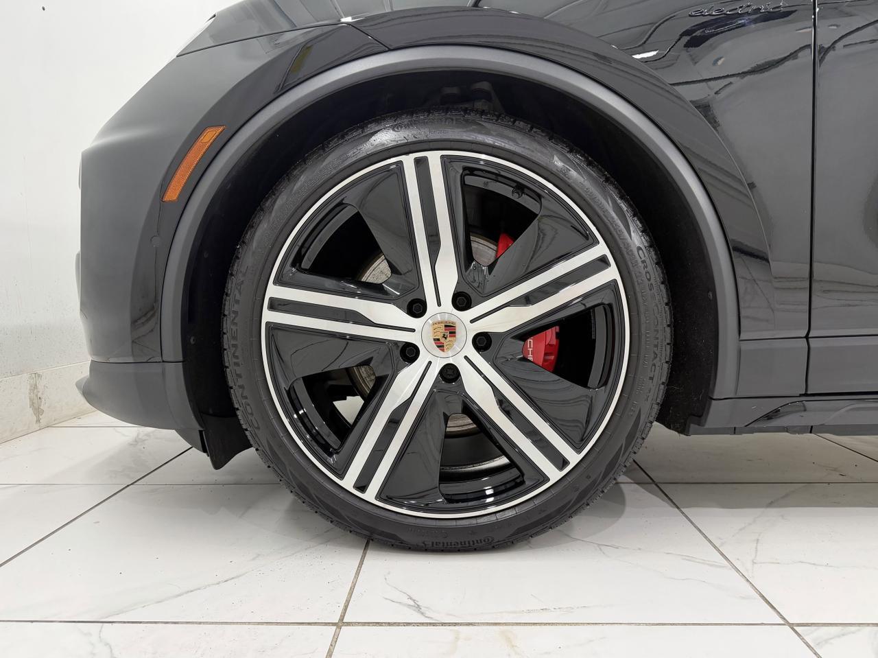 2025 Porsche Macan Electric 4S Newark DE