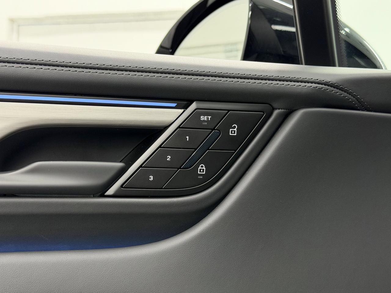 2025 Porsche Macan Electric 4S Newark DE