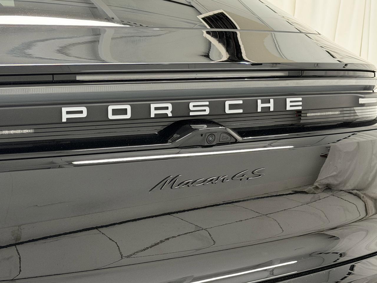 2025 Porsche Macan Electric 4S Newark DE