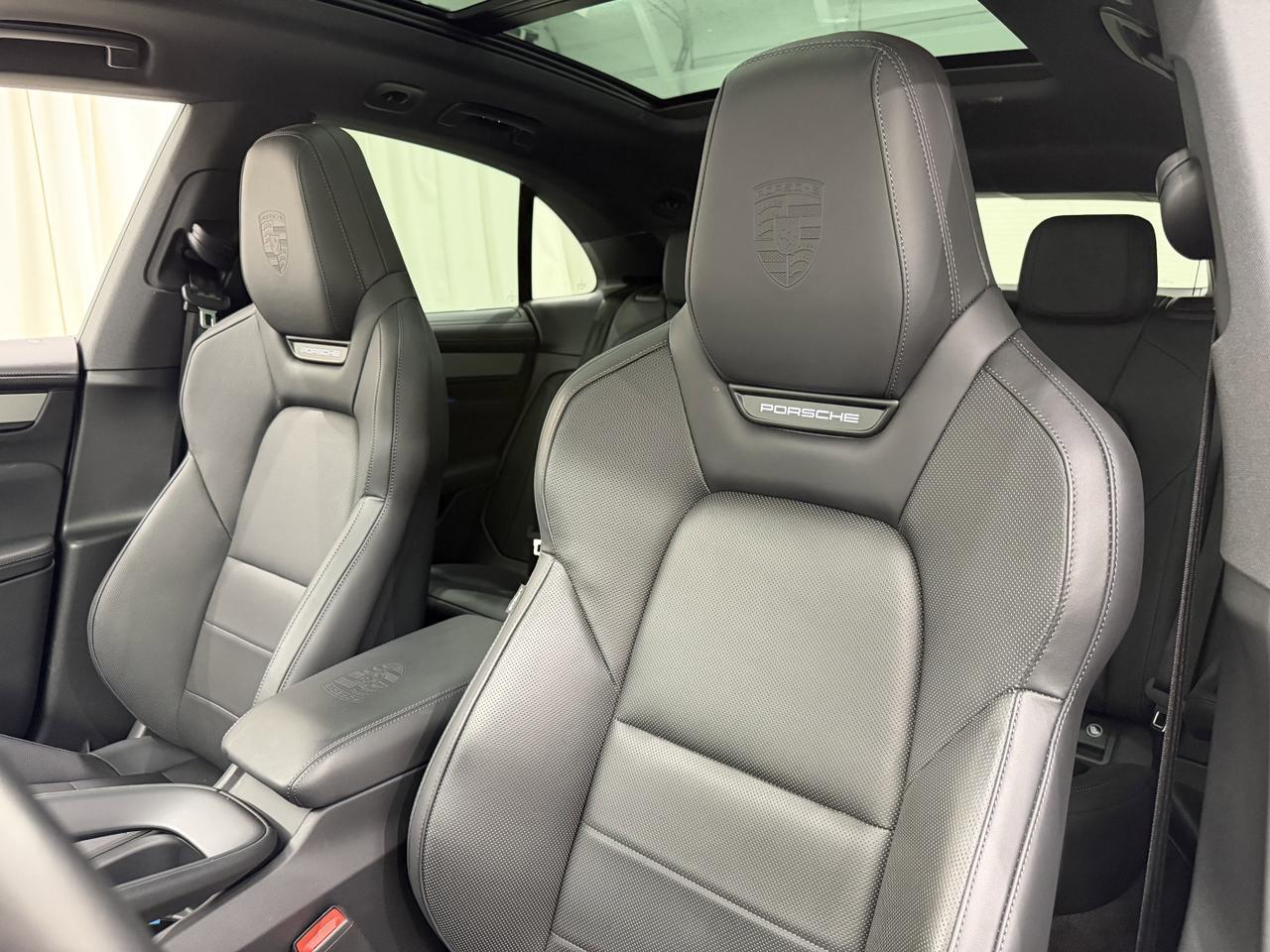 2025 Porsche Macan Electric 4S Newark DE