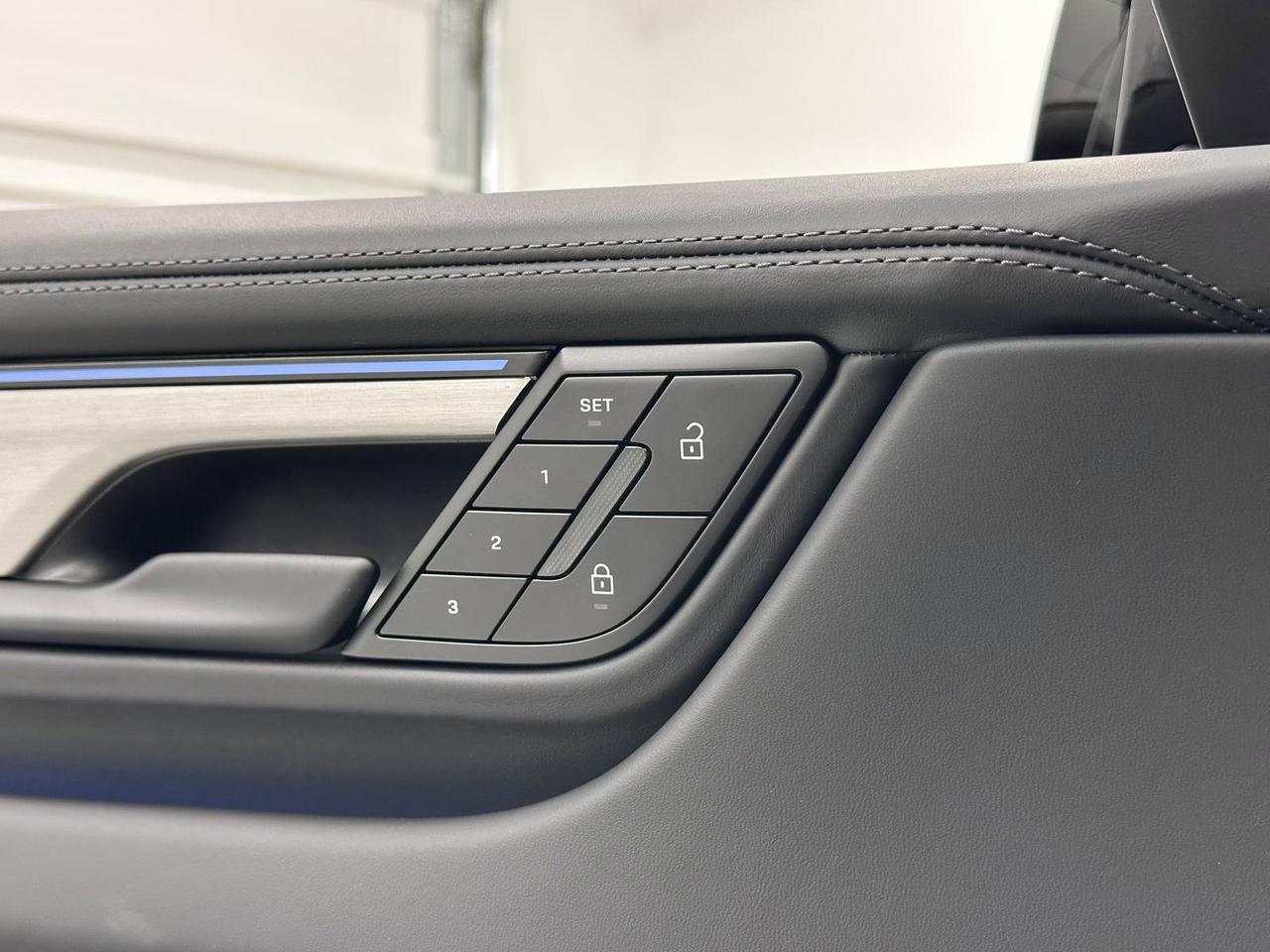 2025 Porsche Macan Electric 4S Newark DE