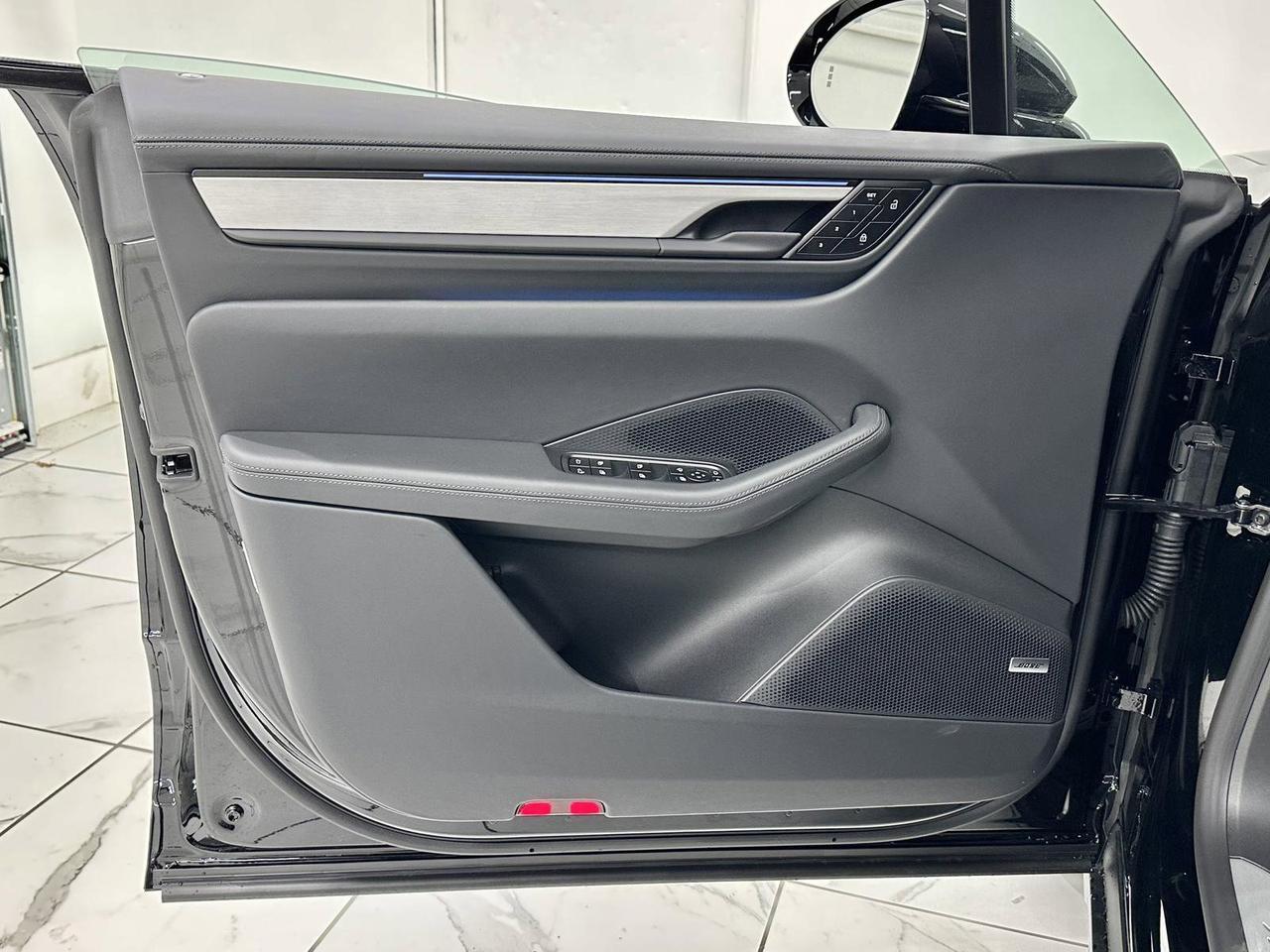 2025 Porsche Macan Electric 4S Newark DE