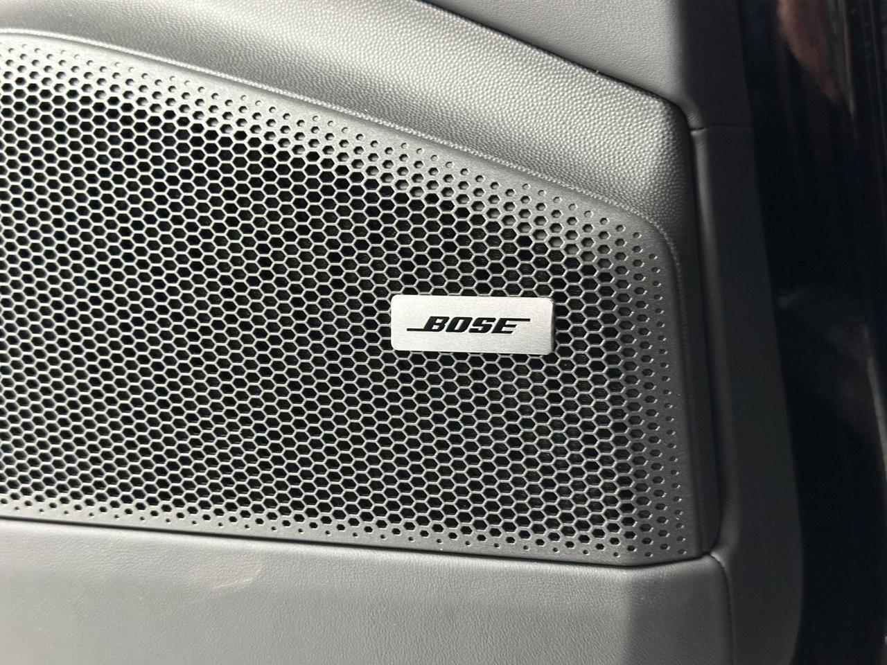 2025 Porsche Macan Electric 4S Newark DE