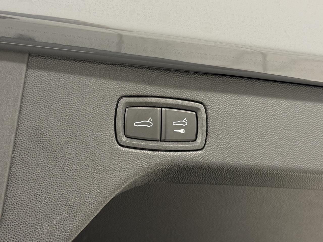 2025 Porsche Macan Electric 4S Newark DE