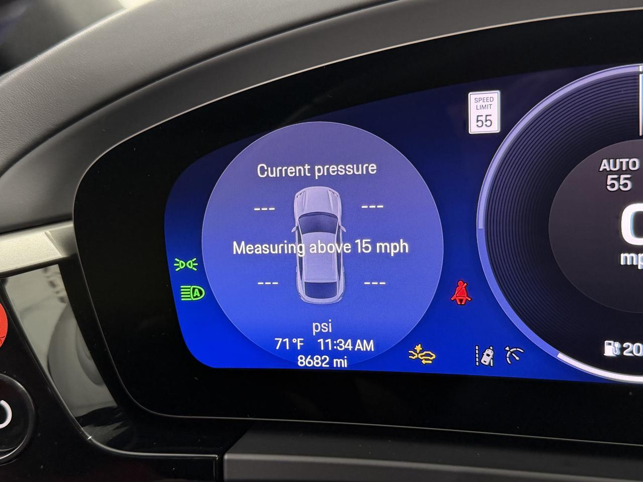 2025 Porsche Macan Electric 4S Newark DE