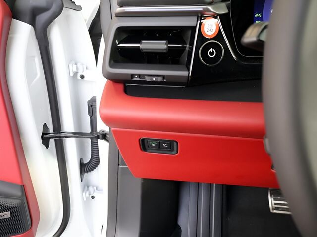 2025 Porsche Macan Electric 4S Oshkosh WI 2025 Porsche Macan Electric 4S Oshkosh WI