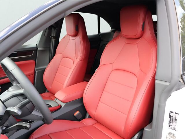 2025 Porsche Macan Electric 4S Oshkosh WI 2025 Porsche Macan Electric 4S Oshkosh WI